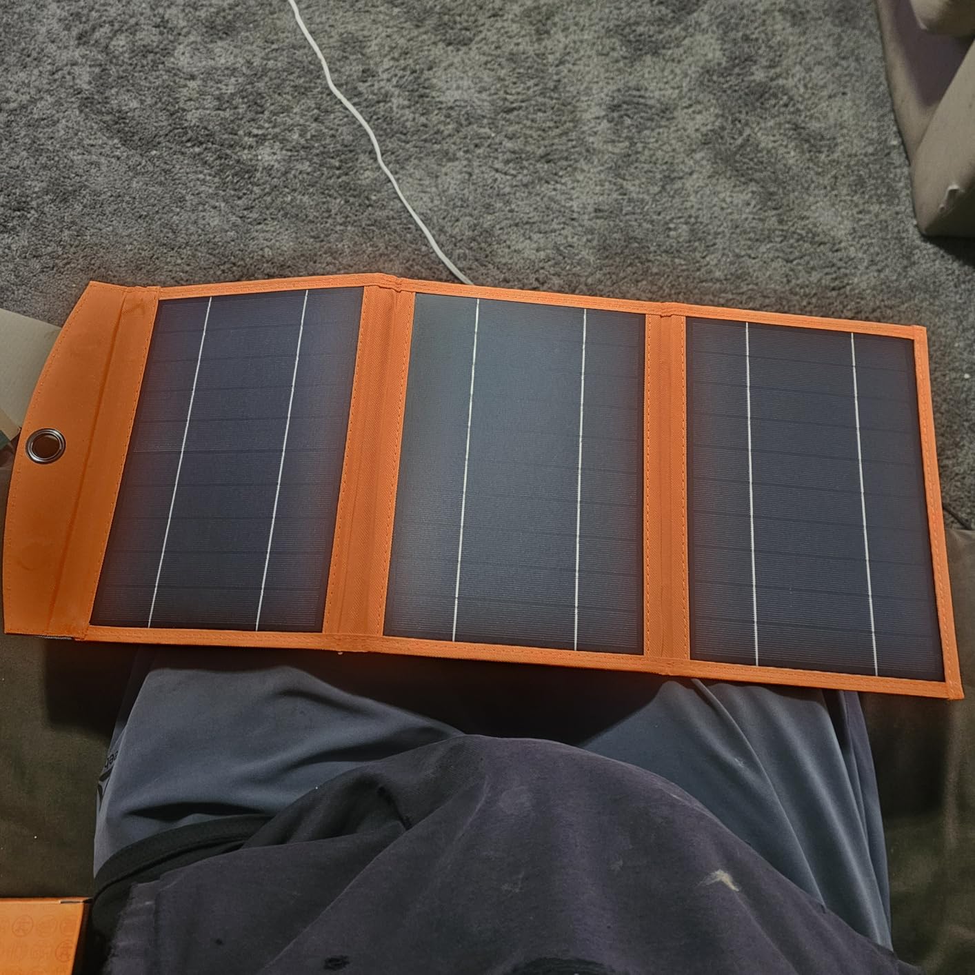 SOLUPUP 10000mah Solar Charger Power Bank, 30W Foldable Portable Solar Panel, Fast Charging with 1 Type-C & 2 USB-A Ports, IPX5 Waterproof, for Phone, Tablets & Multiple Devices, Camping Outdoor Use customer photo 2