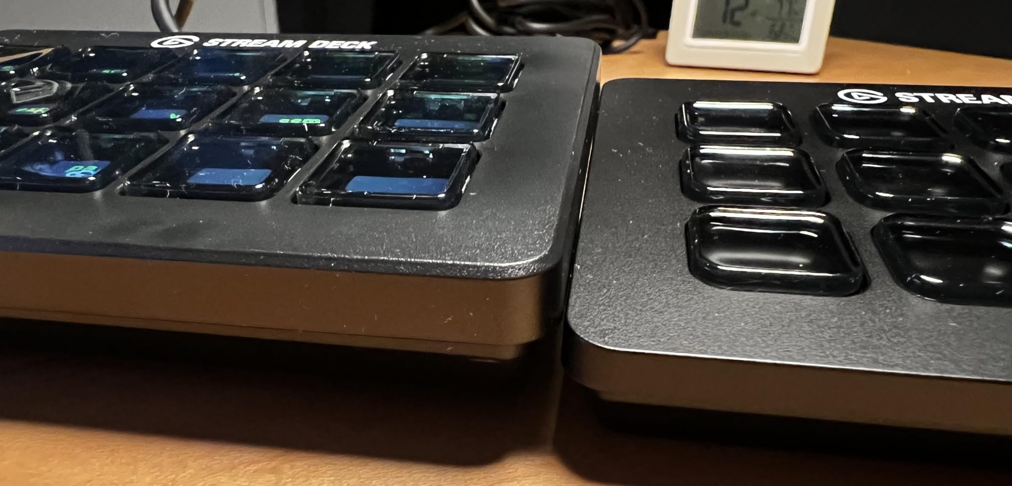Elgato Stream Deck Scissor Keys Workflow Controller | Tactile, responsive macro keys, Monitor CPU, GPU, ping, FPS, LED-lit icons, Regular plugin updates, Windows and macOS customer photo 2