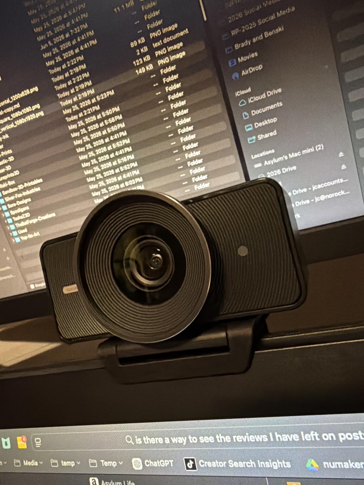 Elgato Facecam 4K - 4K60 Studio Webcam, DSLR-Like Control, Sony STARVIS 2 Sensor, 49mm Lens Filter Support, Uncompressed Video, HDR, USB-C customer photo 2