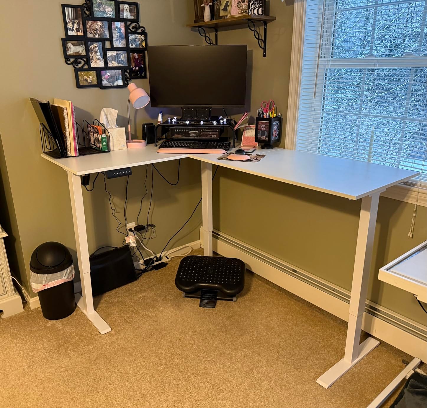 Casaottima 63 Inch L Shaped Electric Standing Desk, Reversible Corner Desk with Height Adjustment, White customer photo 2