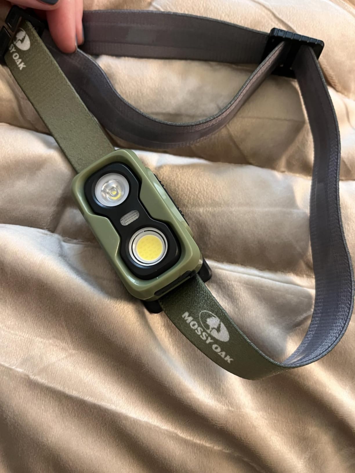 Mossy Oak 600 Lumens Rechargeable Headlamp, with White Red Light Mode customer photo 1