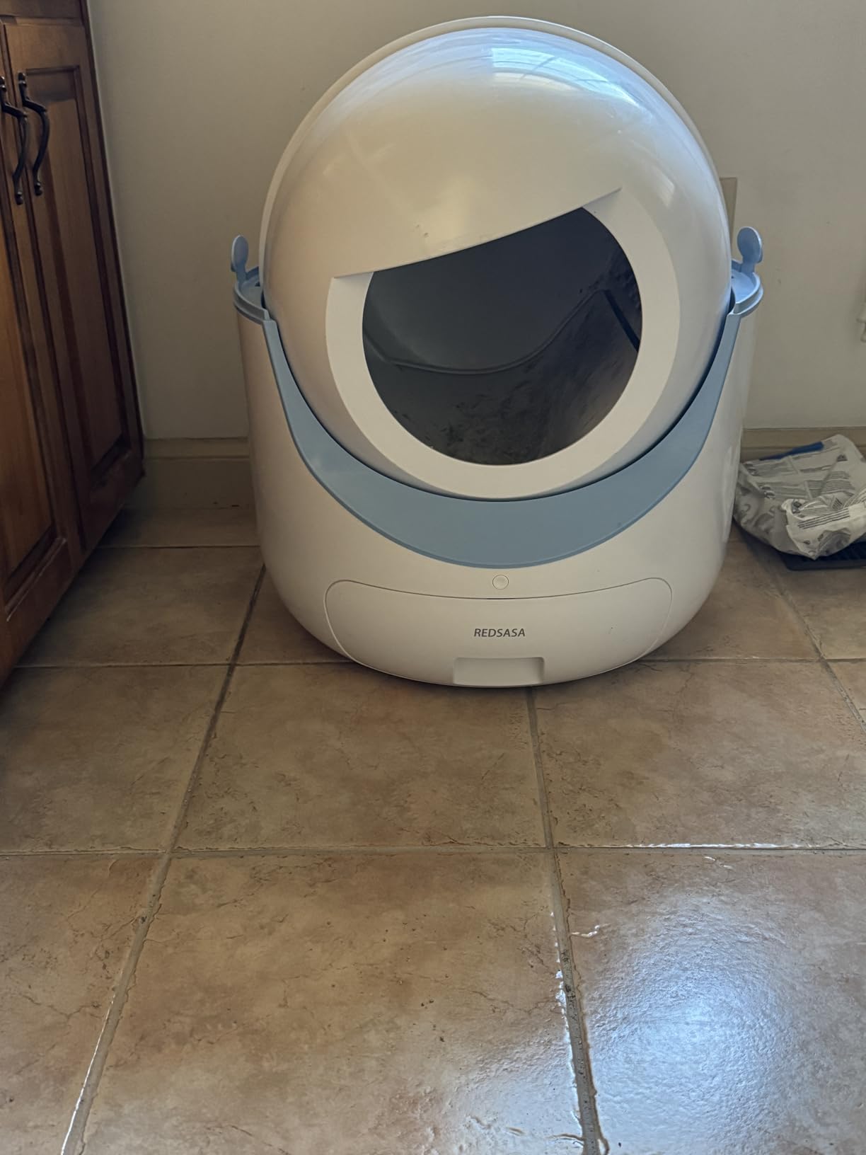Self Cleaning Cat Litter Box with APP Control, Automatic Liiter Box for Multiple Cats, Quiet Operation, Large Space, Includes Cat Litter Box Liners customer photo 2