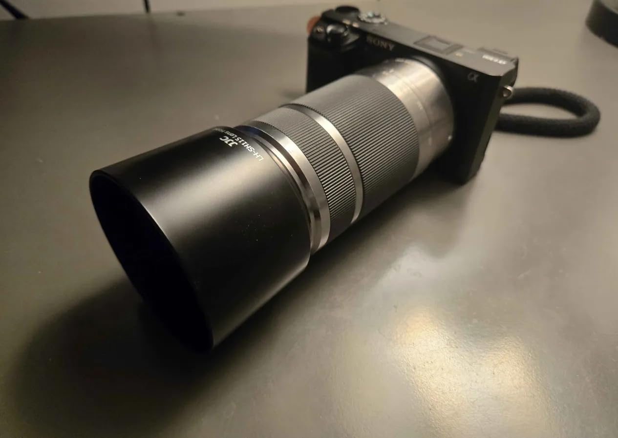 JJC ALC-SH167 Lens Hood Shade for Sony FE 70-200mm F2.8 GM OSS II Lens | Bayonet, Reversible, for Sony SEL70200GM2 Lens, Allows to Attach 77mm Filter & Lens Cap, No Vignetting customer photo 1