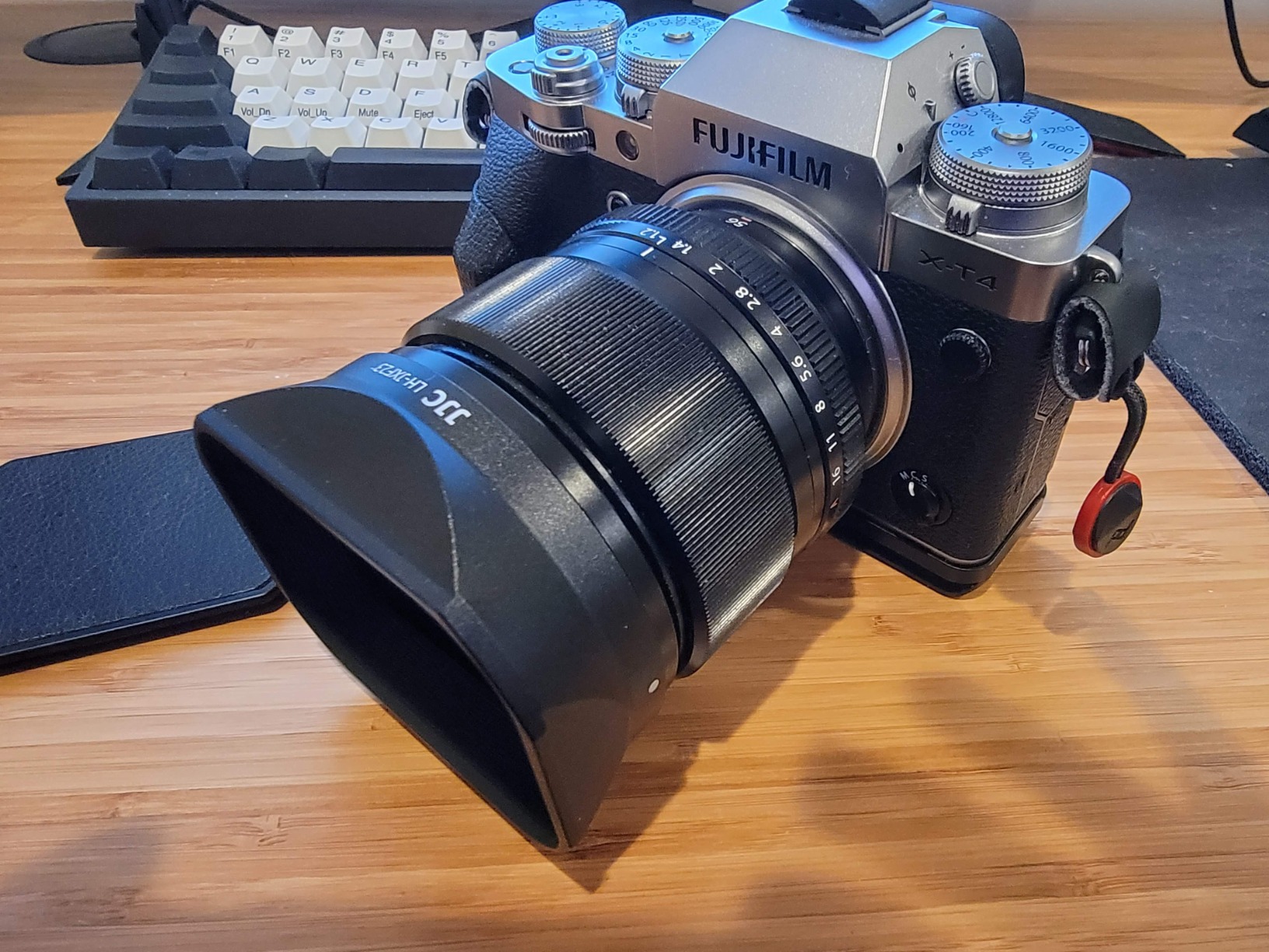 JJC ALC-SH167 Lens Hood Shade for Sony FE 70-200mm F2.8 GM OSS II Lens | Bayonet, Reversible, for Sony SEL70200GM2 Lens, Allows to Attach 77mm Filter & Lens Cap, No Vignetting customer photo 2