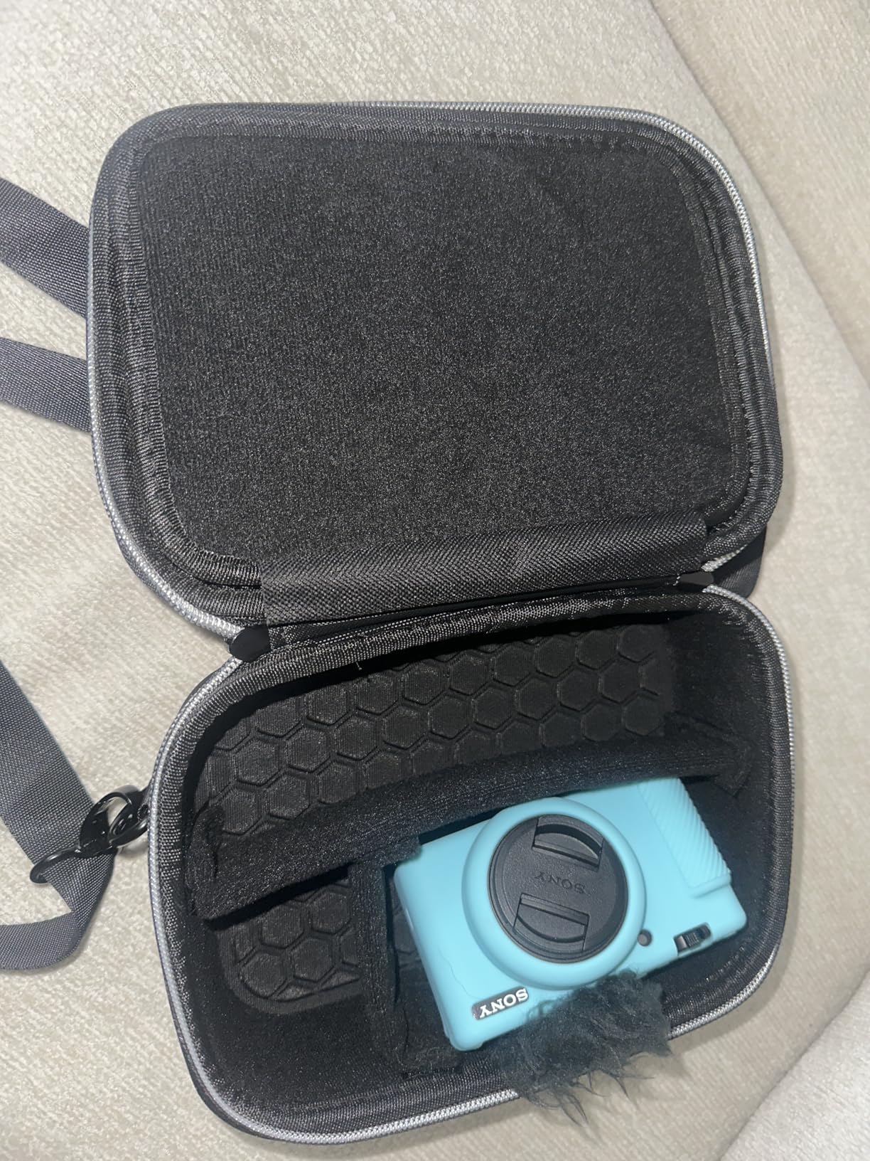 Casmilee Camera Case for Canon G7X Mark III III II SX740, Sony ZV-1 ZV-1F ZV-1II, Protective Travel Storage Bag with Padded Interior for Content Creators, Extra Pockets for Batteries Tripod Microphone customer photo 1