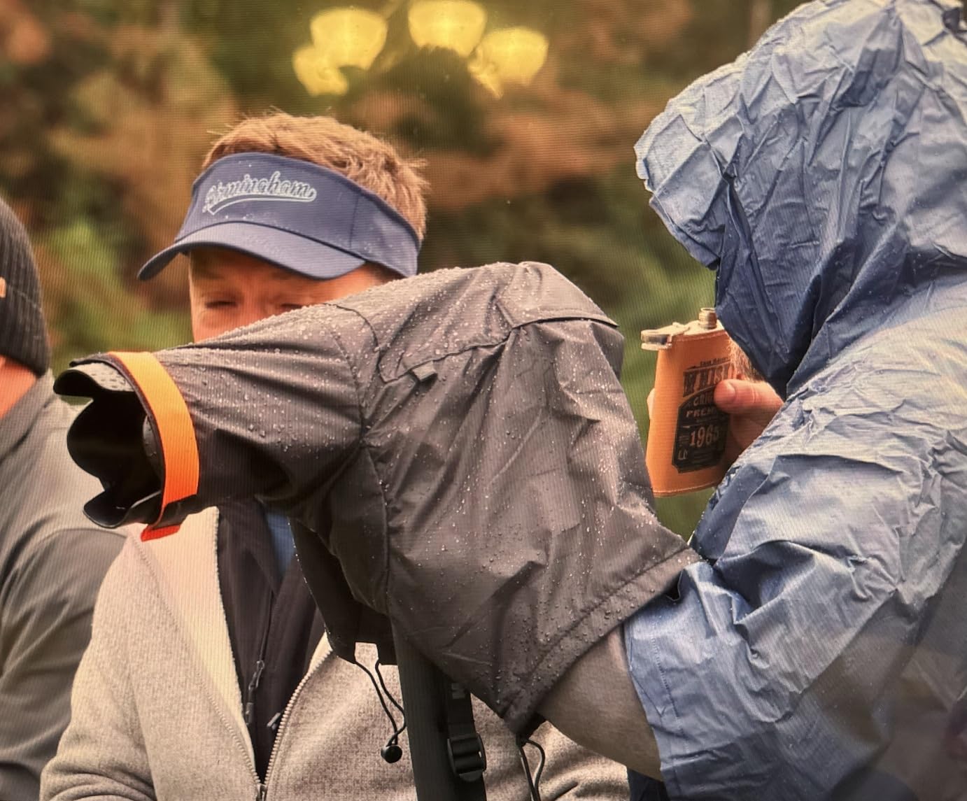 K&F Concept Camera Rain Cover, Waterproof Camera Cover for Nikon Canon Sony DSLR/Mirrorless Cameras & Lenses, Professional Raincoat with Anti-Fog Window & Waterproof Zipper, Camera Rain Sleeves customer photo 1