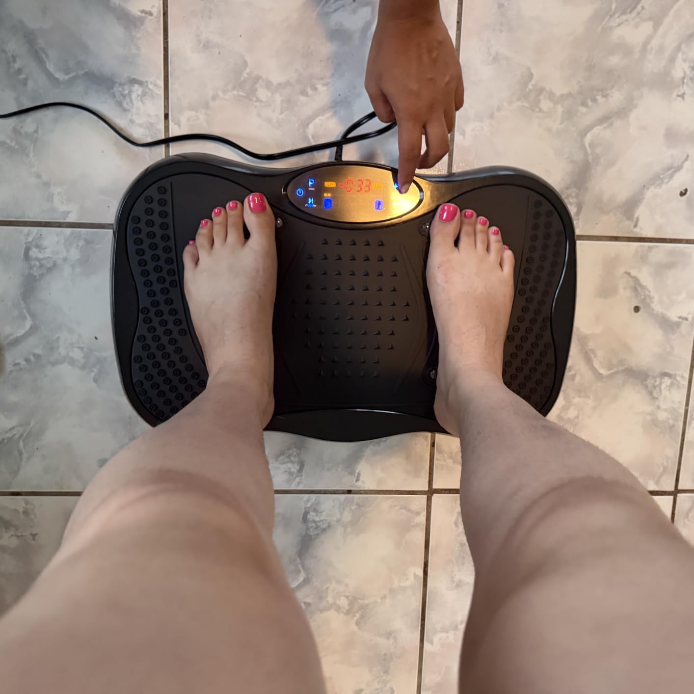 Vibration Plate Exercise Machine, 130 Levels Full Body Workout Vibrating Plate for Lymphatic Drainage Weight Loss, 450 Lbs Capacity Shake Platform with Bluetooth for Women Men customer photo 2