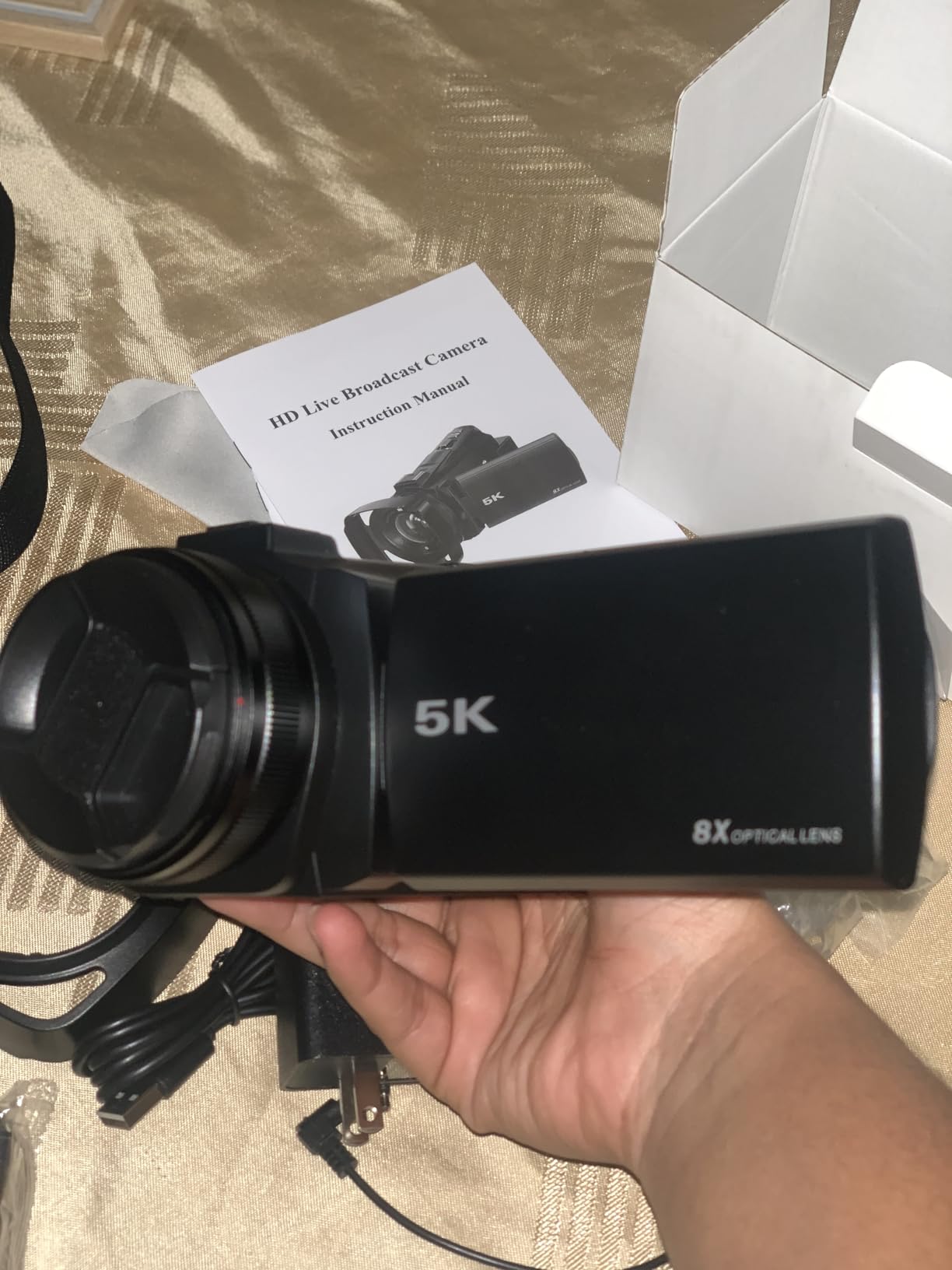 5K Video Camera Camcorder 8X Optical Zoom Live Streaming Cameras 64MP Vlogging Camera for YouTube with Full-Color Night Vision, WiFi 3.6'' 270° IPS Touchscreen 32GB Card Autofocus Video Recorder customer photo 1
