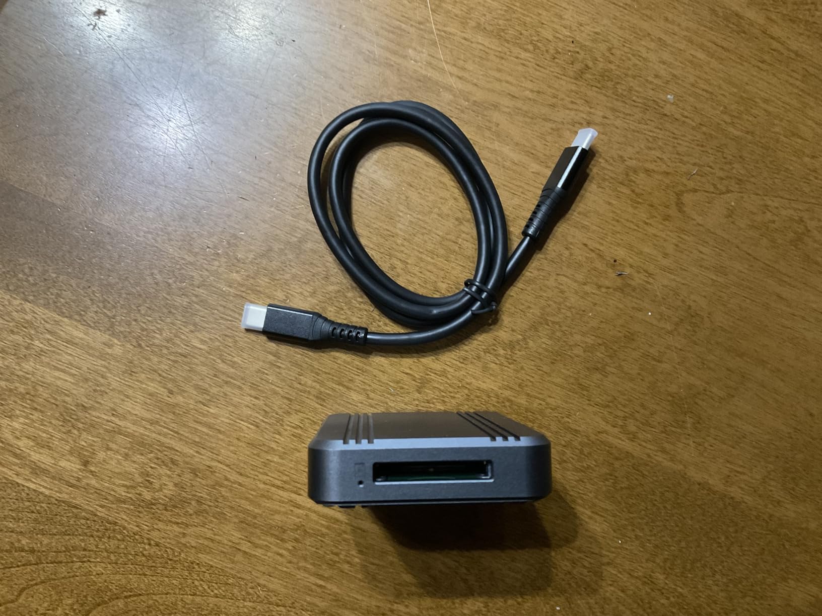 Alxum CFexpress 4.0 Type B Card Reader 40Gbps USB-C Card Adapter customer photo 2