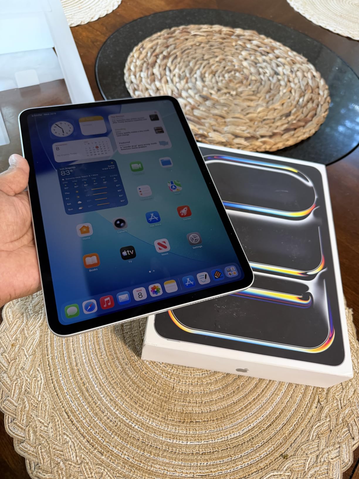 Apple iPad Pro 11-inch (M5): Ultra Retina XDR Display, 256GB, Landscape 12MP Front Camera/12MP Back Camera, LiDAR Scanner, Wi-Fi 7 with Apple N1, Face ID, All-Day Battery Life - Space Black customer photo 1