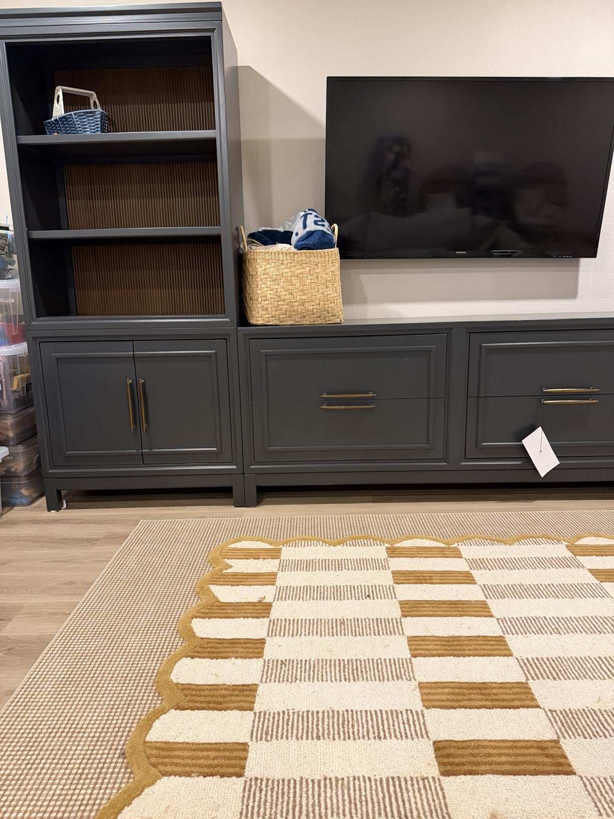 Hand-Tufted Scalloped Wool Area Rug, Modern Plaid Checkered Pattern, Soft & Durable Accent Rug (Light Blue, 5' x 7') customer photo 2
