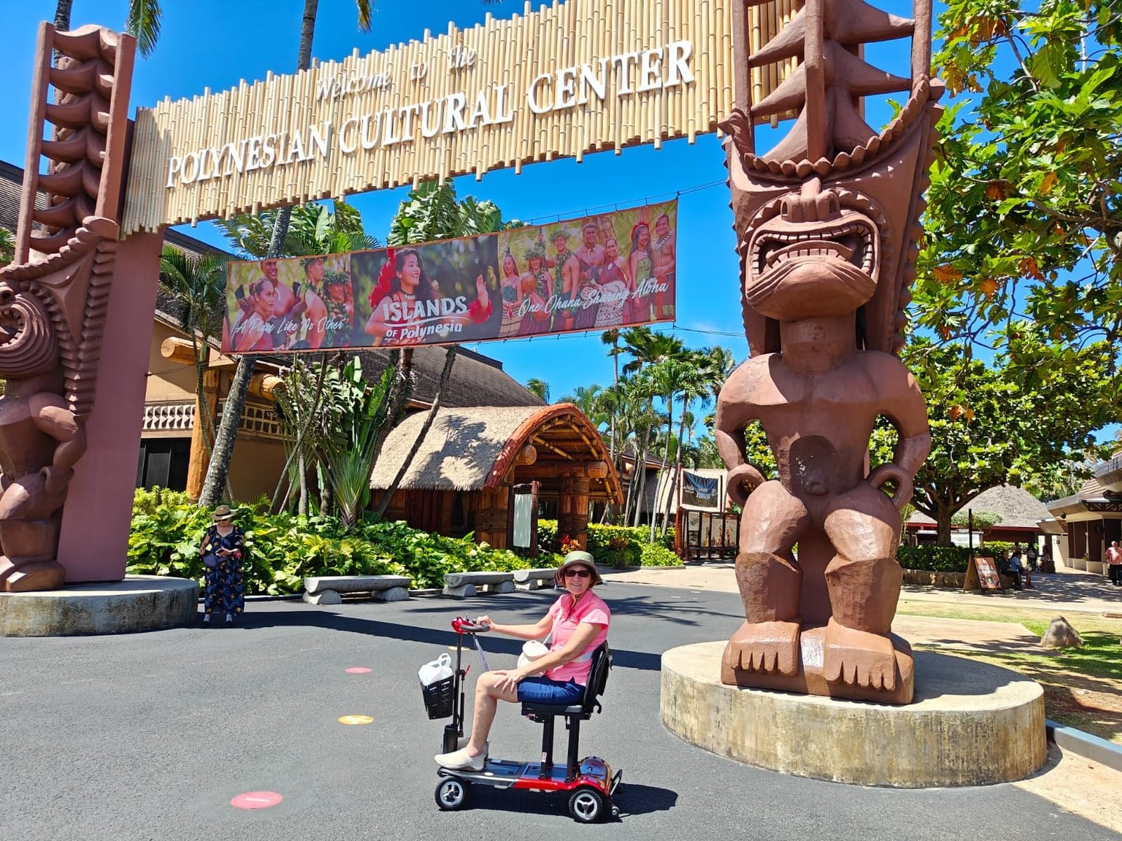 Aotedor Lightweight Mobility Scooter for Seniors, 36 lbs, 22-Mile Range customer photo 2