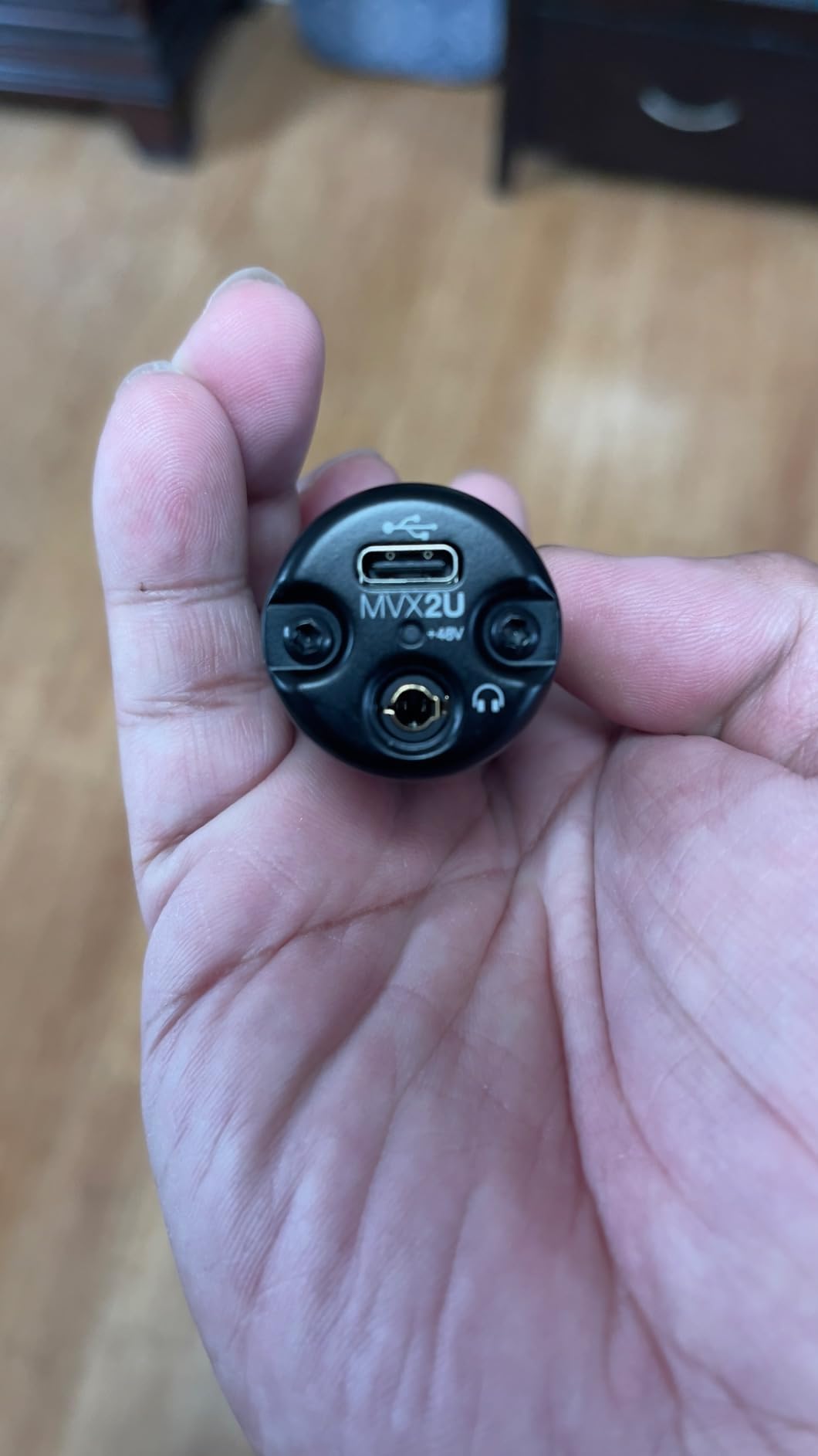 Shure MVX2U Gen 2 XLR-to-USB-C Digital Audio Interface, Apple MFi Certified, Portable Setup for Audio Processing, Noise-Free Recording Between XLR and USB-C Devices customer photo 2