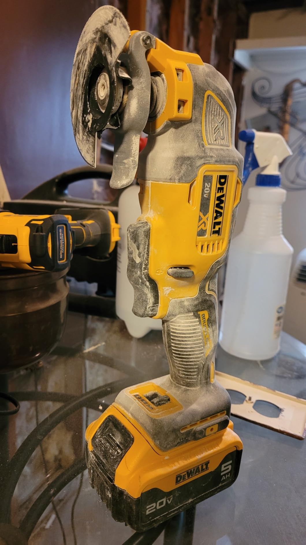 DEWALT 20V MAX 7-Tool Combo Kit, Includes Cordless Drill, Impact Driver, Reciprocating Saw, Circular Saw, Oscillating Tool, Random Orbital Sander, Jigsaw, 5Ah Battery and Charger (DCK751P1) customer photo 2