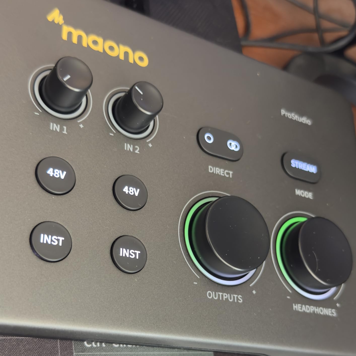 MAONO P2 Hybrid USB Audio Interface Dual XLR for PC Phone iPad Guitar | 56dB Gain, Loopback, Mute, ASIO, Routing Software Features, for Podcast, Streaming, Mobile Music Recording, Content Creation customer photo 1