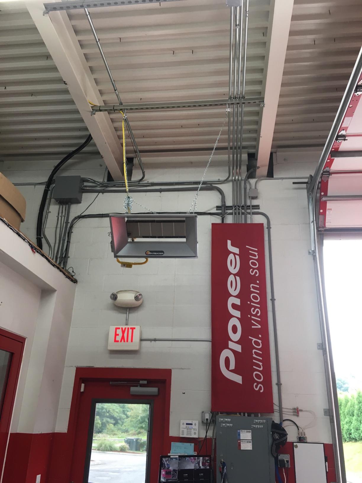 Mr. Heater 40,000 BTU Garage/Workshop Radiant Propane Heater customer photo 2