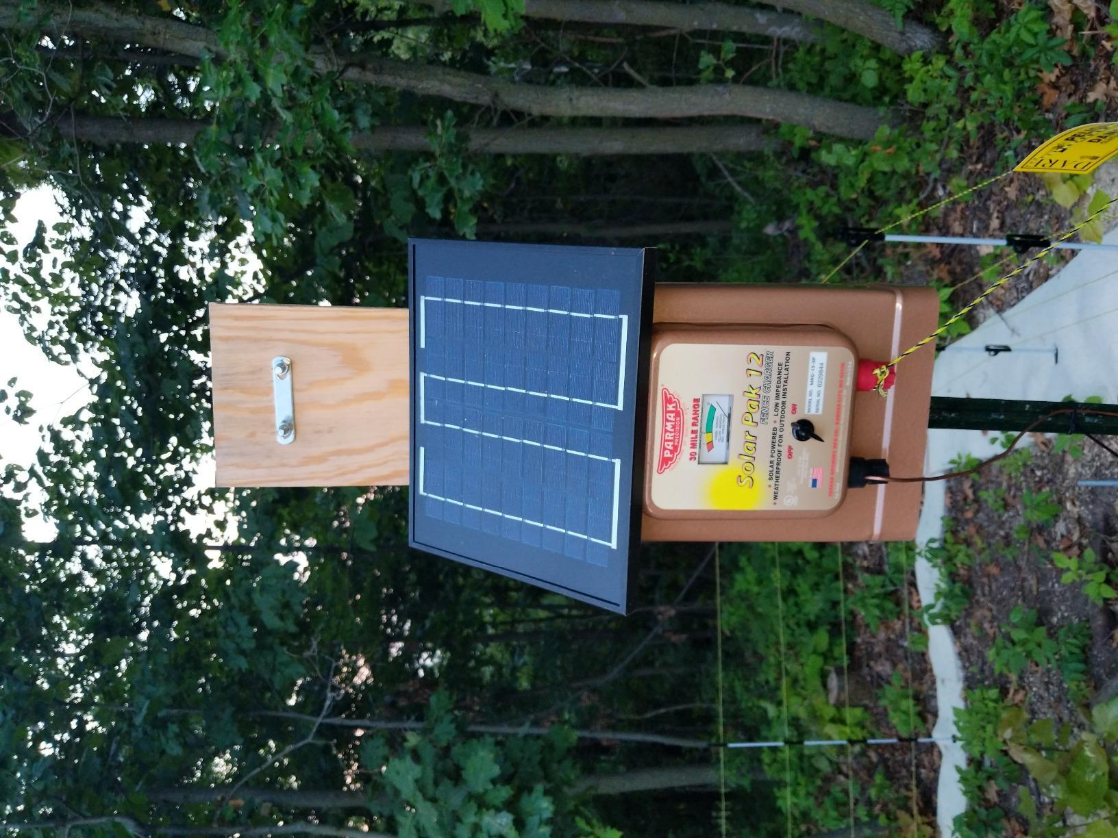 Parmak Magnum Solar-Pak 12 Low Impedance 12 Volt Battery Operated 30 Mile Range Electric Fence Charger MAG12-SP customer photo 1