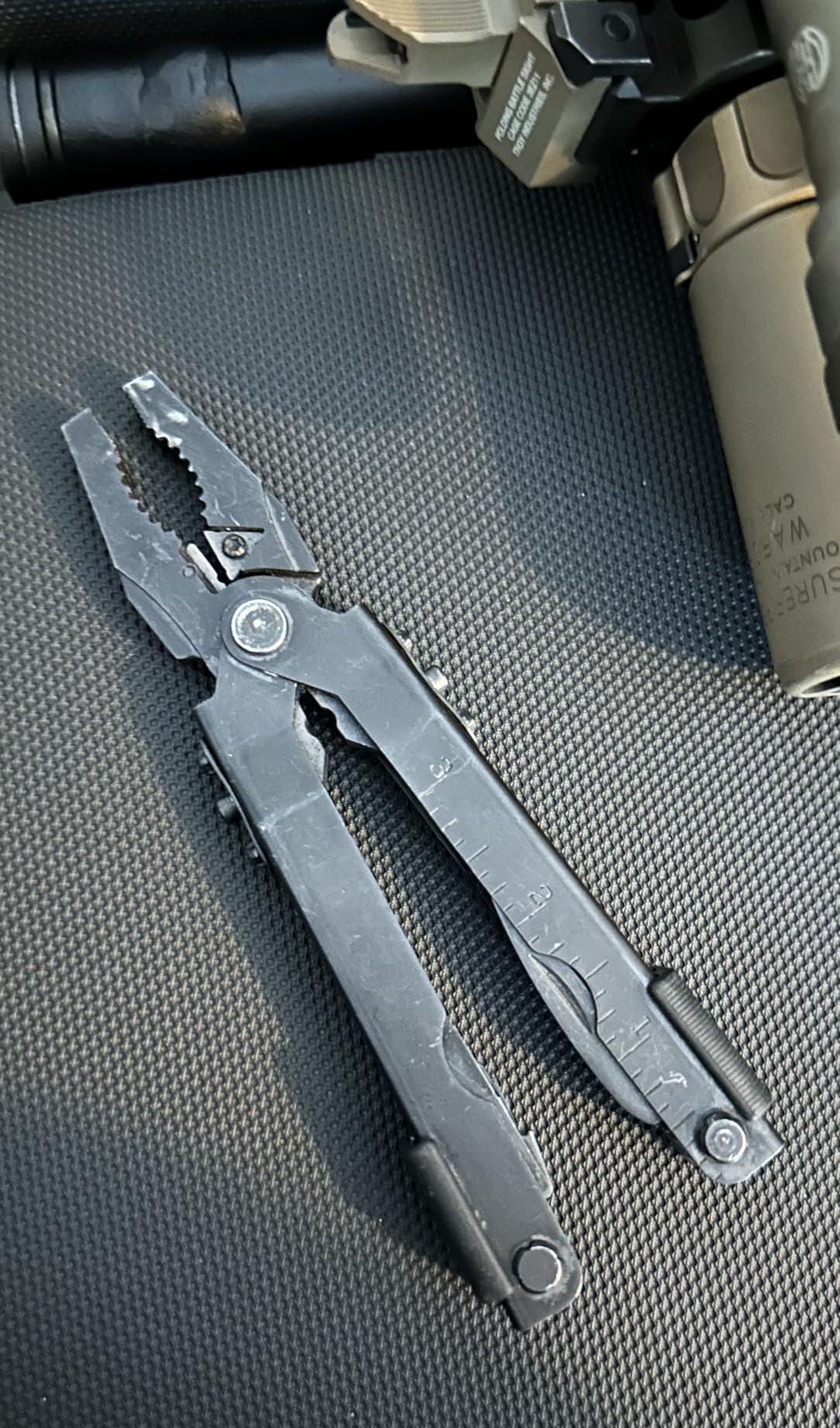 Gerber Gear Multi-Plier 600 - 14-in-1 Multitool with Sheath, Needlenose Pliers, Screwdriver, Serrated Knife, Wire Crimper, Bottle Opener, Can Opener & More - Black with Sheath customer photo 2