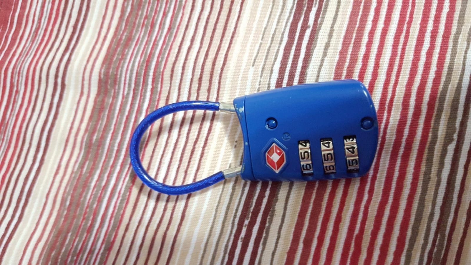 Master Lock TSA Approved Combination Luggage Lock Assorted Color 4688EC customer photo 2