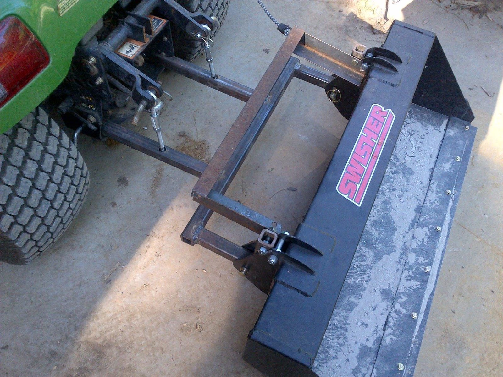Swisher 15714 Universal Dump Bucket customer photo 2