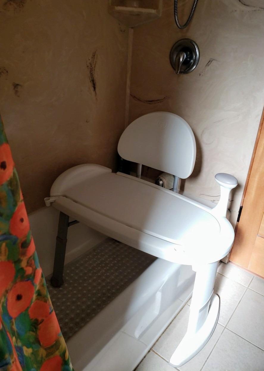 Moen DN7105 Home Care Premium Tub Transfer Bench customer photo 2