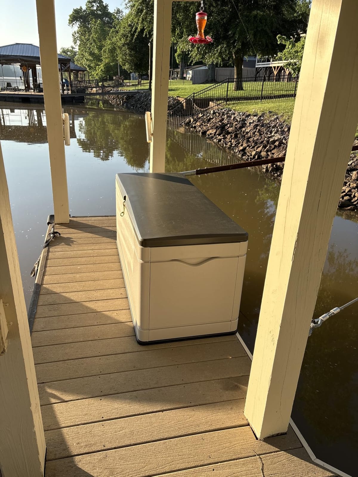 LIFETIME 60012 Extra Large Deck Box, 130 Gallon, Desert Sand/Brown customer photo 1