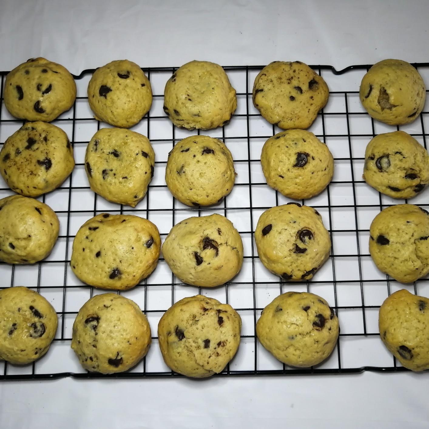 Wilton Gold Non-Stick Cooling Grid, Made Without PFAS, 16 x 10 in. customer photo 2