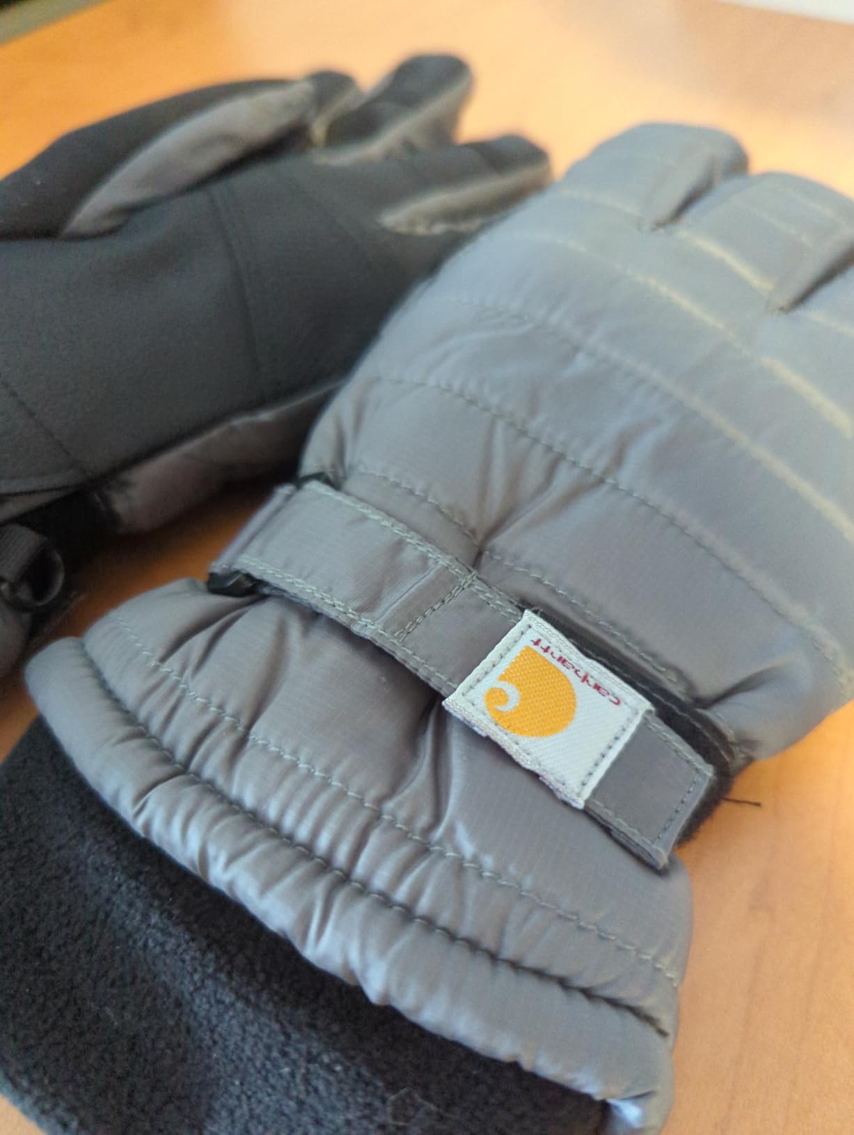 Carhartt Women's Waterproof Insulated Quilted Knit Cuff Glove customer photo 1