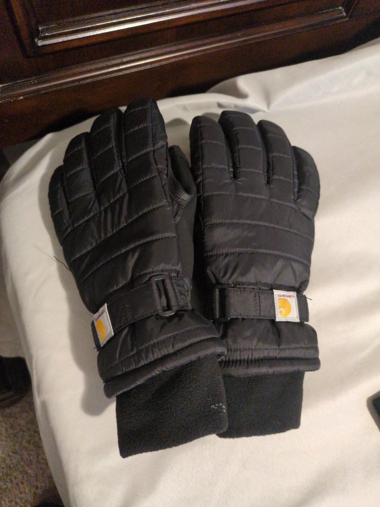 Carhartt Women's Waterproof Insulated Quilted Knit Cuff Glove customer photo 2