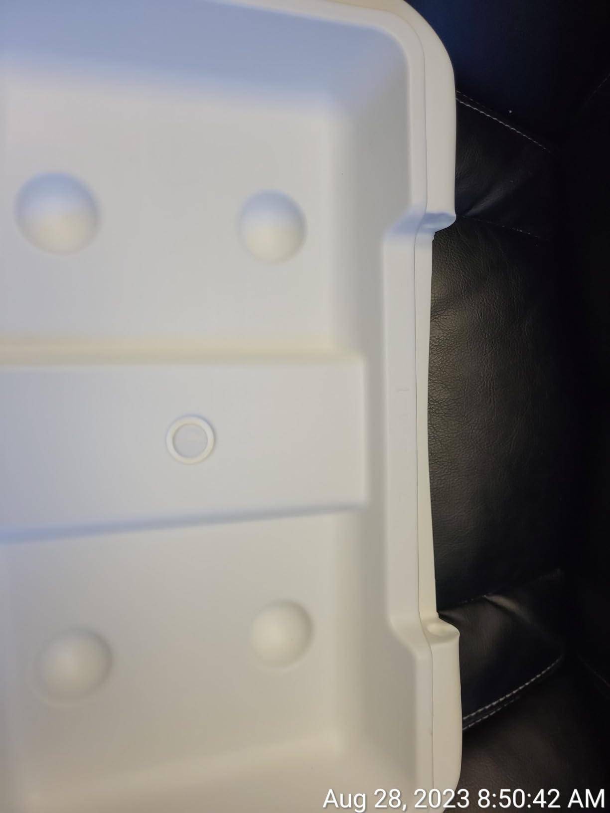Igloo Marine Ultra Coolers, White, 30 Qt customer photo 2