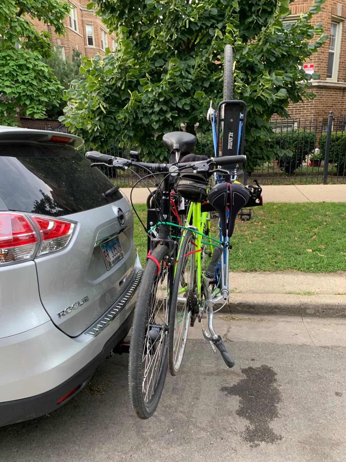 MaxxHaul Hitch Mount 4 Bike Rack 150 lb Capacity Heavy‑Duty Swing Down Design Fits Cars Trucks SUVs and Minivans with Safety Reflector Easy Install (70210) customer photo 1