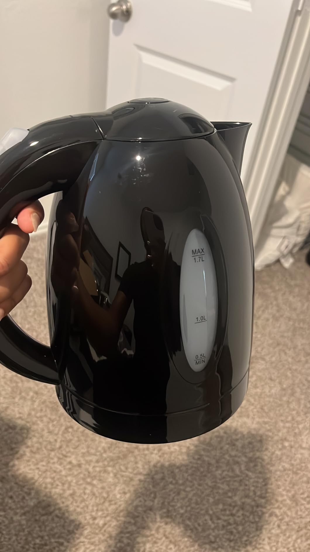 OVENTE 1.7L Electric Tea Kettle, 1100W BPA-Free Water Boiler, White KP72W customer photo 1