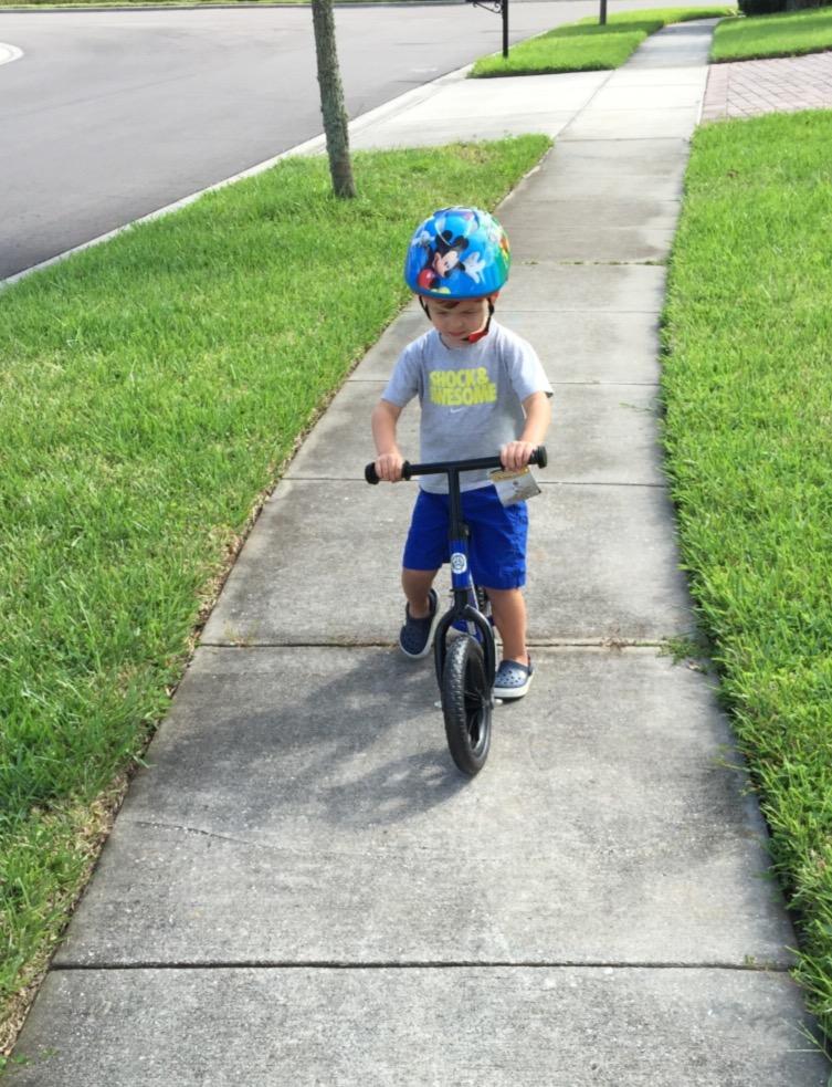 Strider 12” Classic Bike - No Pedal Balance Bicycle for Kids 1 to 3 Years - Includes Built-In Footrest, Handlebar Grips & Flat-Free Tires customer photo 2