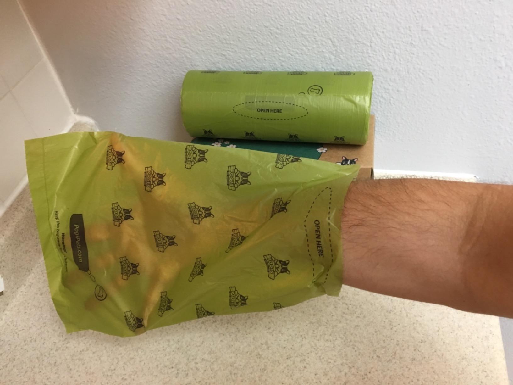 Pogi's Large Dog Poop Bags, Single Roll, Fresh Scent, Leak-Proof, 500 Bags customer photo 1