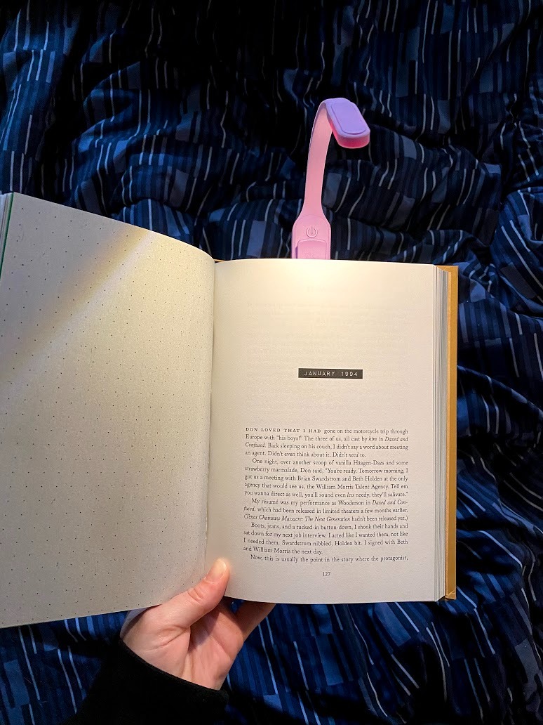 The Original Mighty Bright Recharge Clip On Rechargeable Book Light Reading Light, Warm Eye Care LEDs, Flexible, Durable, Dimmable, Perfect for Kids, Bookworms, Reading in Bed, Lasts 60 Hours (White) customer photo 2