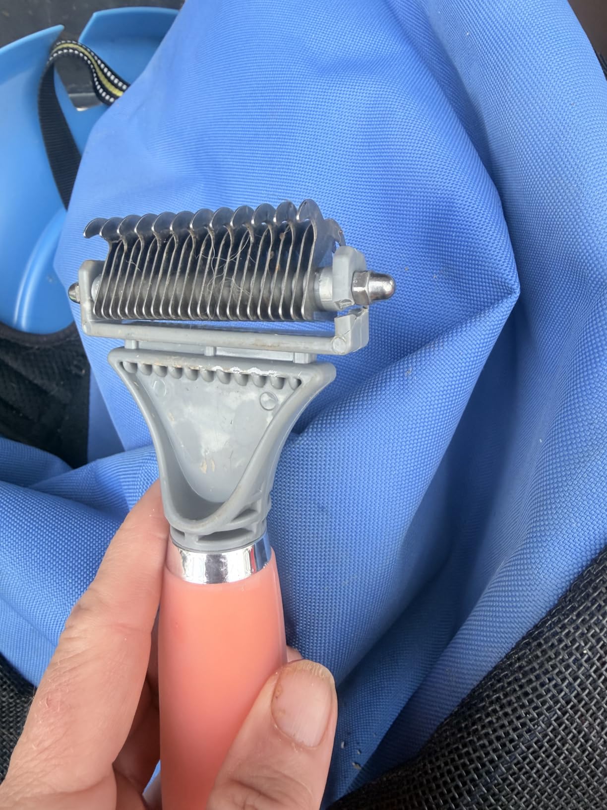GoPets 2-in-1 Deshedding & Dematting Comb & Grooming Brush for Dogs & Cats customer photo 1