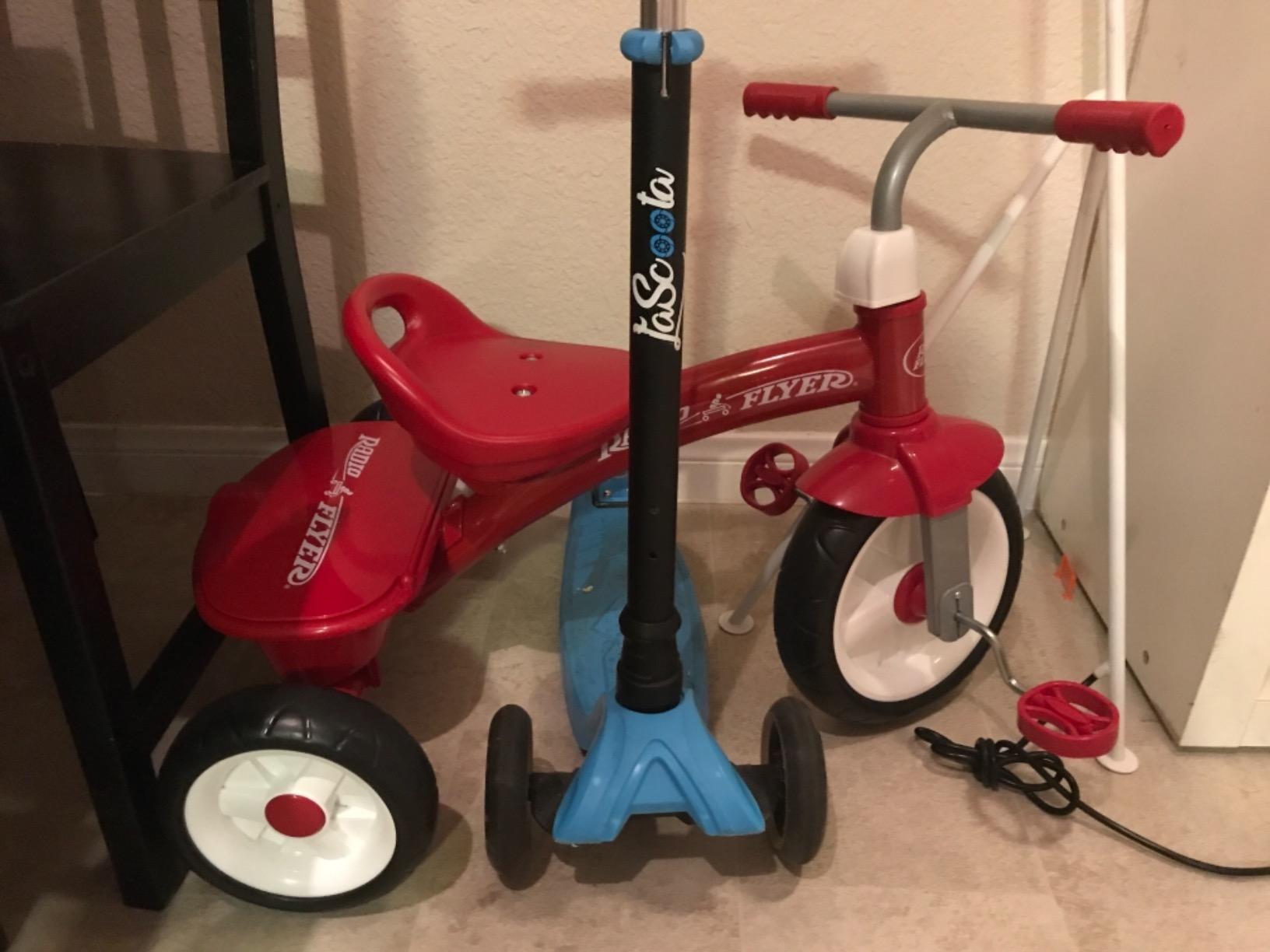 Radio Flyer Red Rider Trike, for Ages 2.5-5, Toddler Tricycle customer photo 1