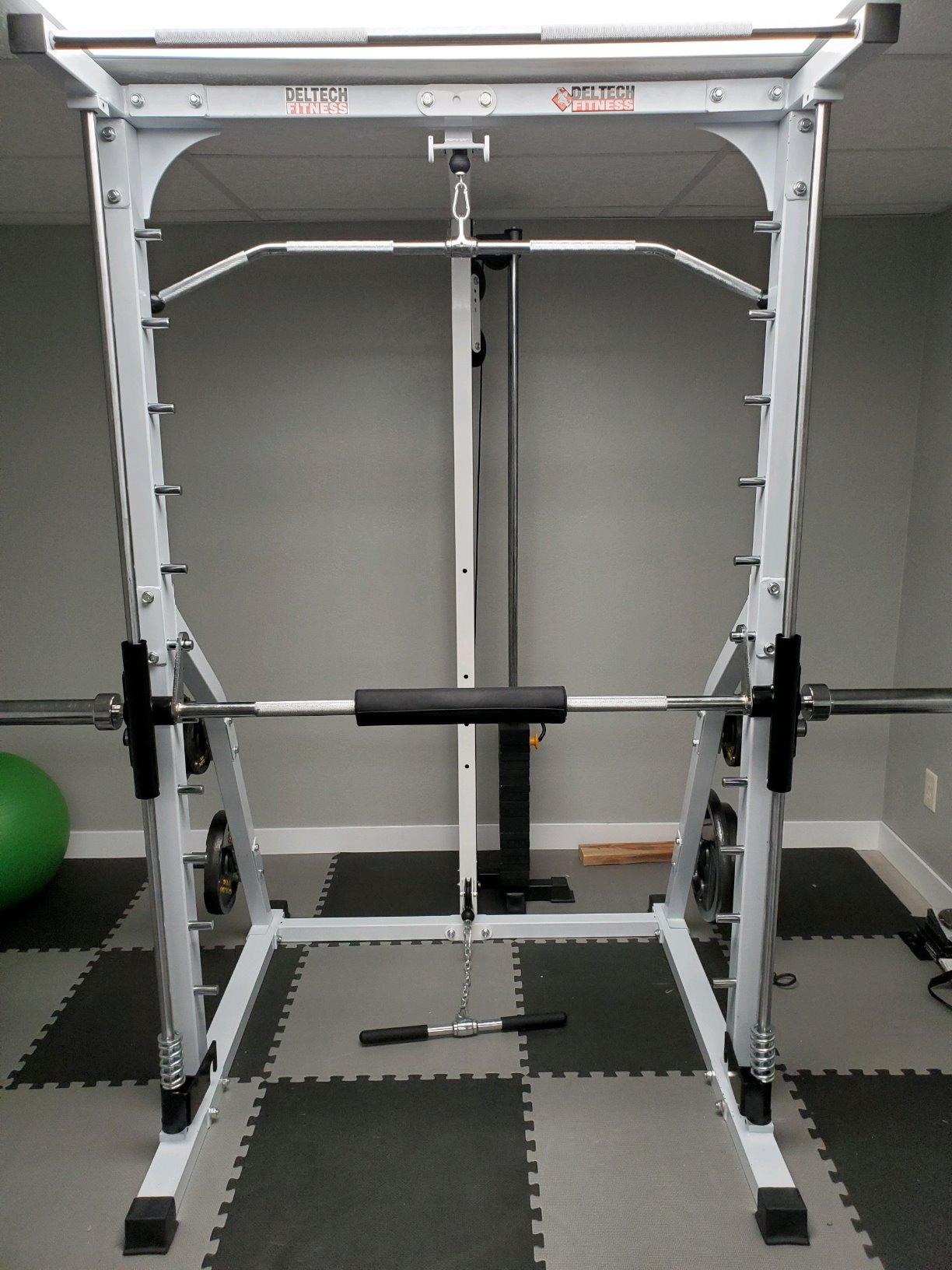DF4900 Smith Machine with Linear Bearings, Weight Plate Storage and Pull-Up Bar, Squat Rack, Half Power Cage for Strength Training Home Gym customer photo 2