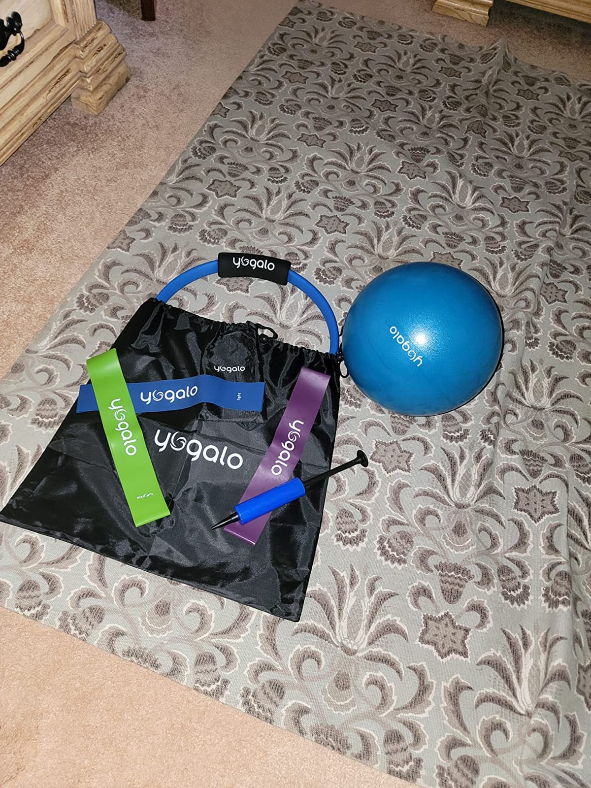 Pilates Ring and Ball Set with 3 Resistance Bands - Pilates Equipment for Home Workout - Magic Circle Pilates Ring 14 Inch to Tone, Sculpt and Strengthen - Fitness Ring for Yoga and Pilates customer photo 1