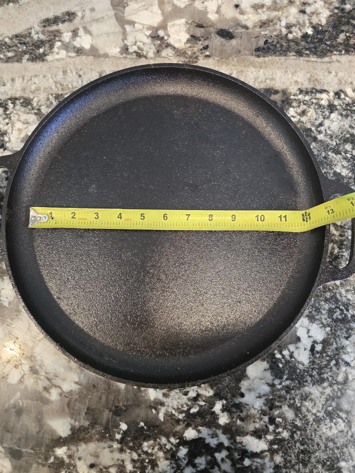 Home-Complete Cast Iron Pizza Pan with Dual Handles, 14 inch customer photo 2