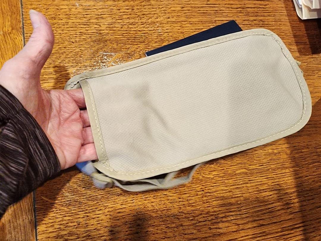 Alpha Keeper Money Belt for Travel Men Women Hidden RFID Passport Holder customer photo 2
