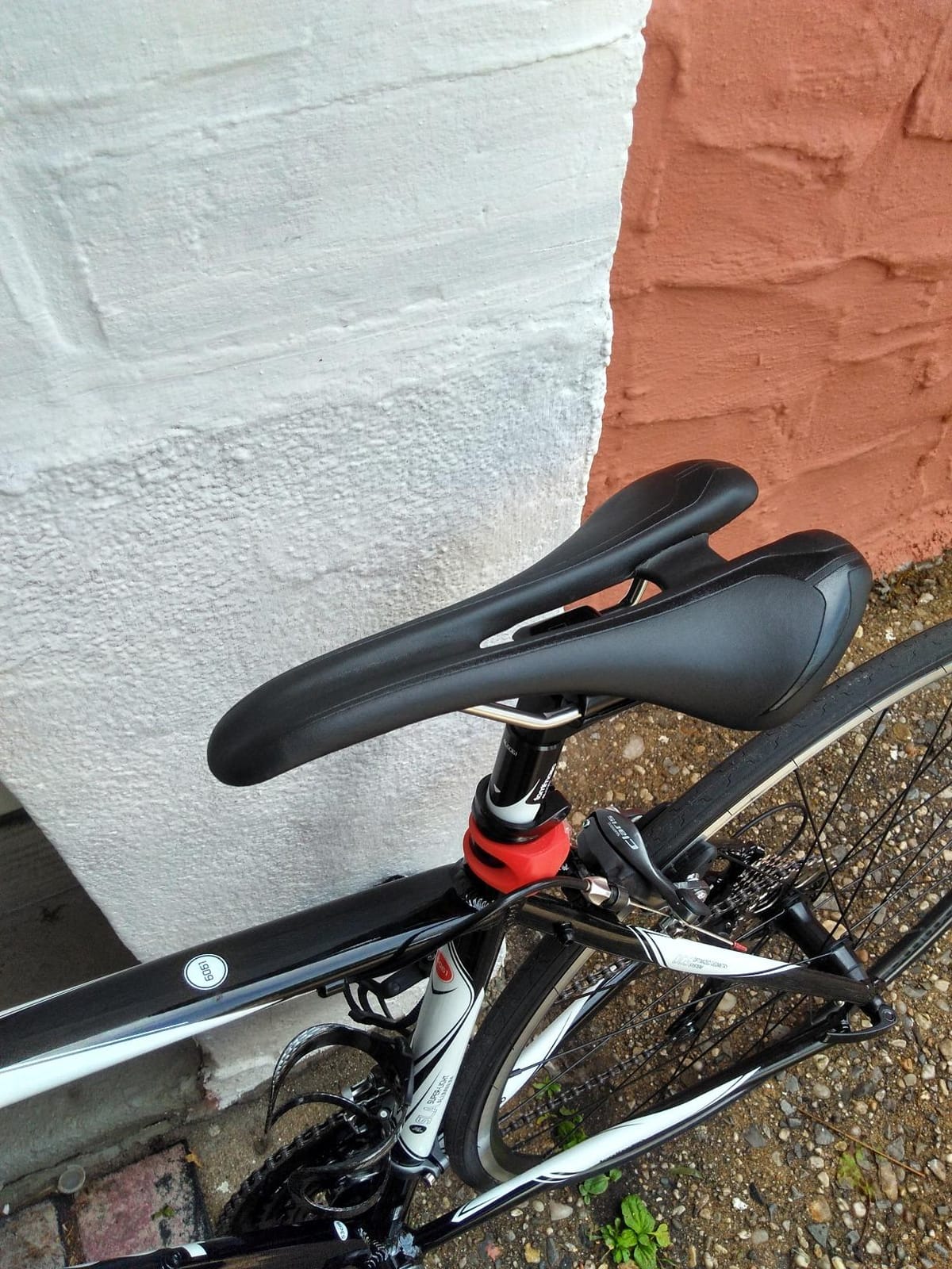 Tommaso Imola - Sport Bike Performance Aluminum Road Bike, Shimano Claris 24 Speeds Road Bicycle Men Road Bikes for Mens customer photo 2