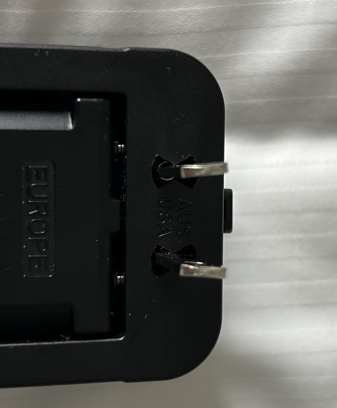 Universal Travel Adapter USB C, All in One Worldwide Plug Adapter, Black customer photo 1