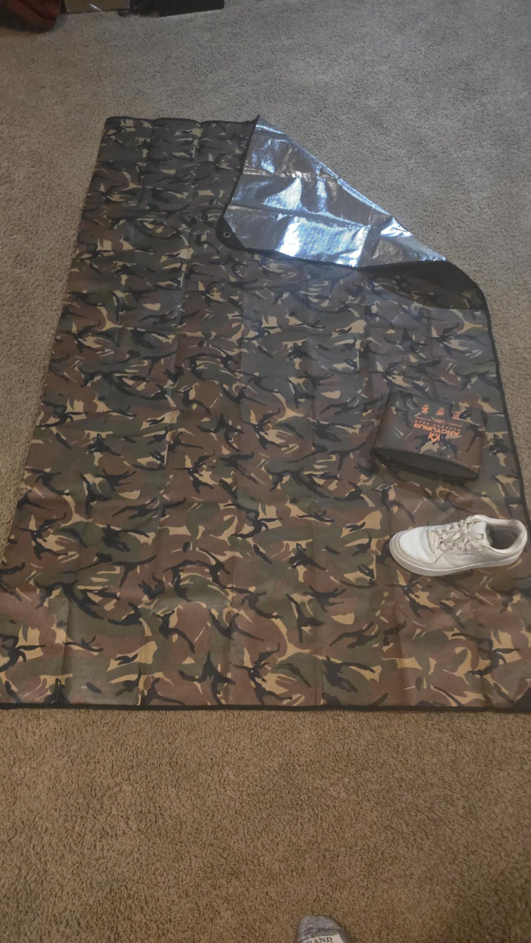 Arcturus Insulated Tarp, Reusable Heavy Duty Thermal Survival Blanket – 60x82in, Reflects 90% Body Heat, Waterproof, Windproof, 3-Layer Design, Reinforced Grommets, Olive Green customer photo 2
