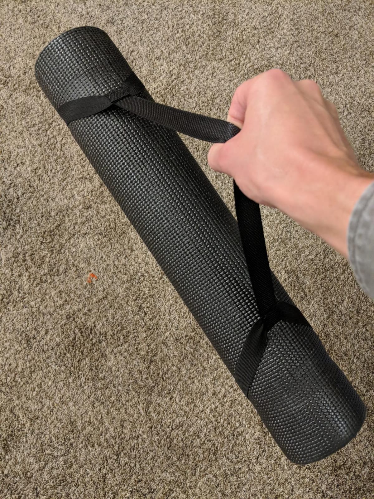 Fitvids All Purpose 1/4-Inch High Density Anti-Tear Exercise Yoga Mat with Carrying Strap with Optional Yoga Blocks, Multiple Colors customer photo 1