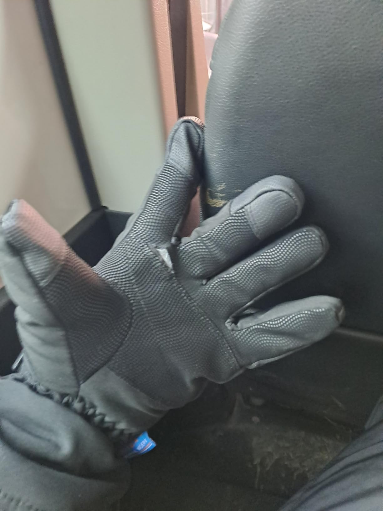 MCTi Men's Ski Gloves, Waterproof Winter Warm Snowboard Snowmobile Gloves customer photo 2