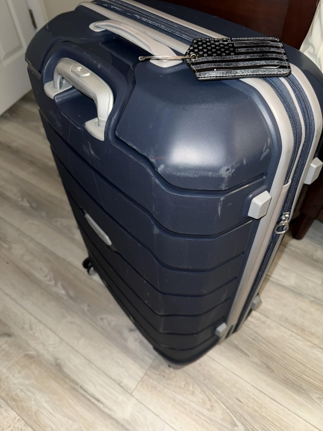 Samsonite Freeform Hardside Carry-On Luggage with Spinner Wheels - Hardshell Suitcase - TSA, Airline-Approved - Expandable Hard Shell, Smooth Rolling Wheels for Lightweight Travel – Black customer photo 2