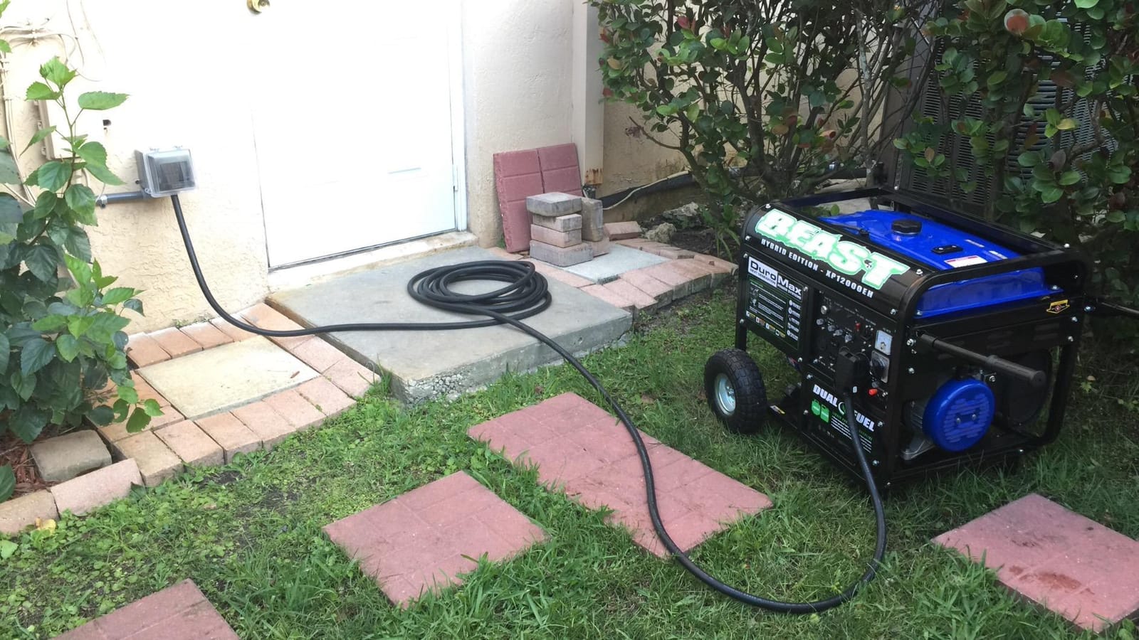 DuroMax XP12000EH 12,000-Watt Dual Fuel Portable Generator – Gas & Propane, Electric Start, Whole Home Backup Power, Transfer Switch Ready, RV & Emergency Ready customer photo 1