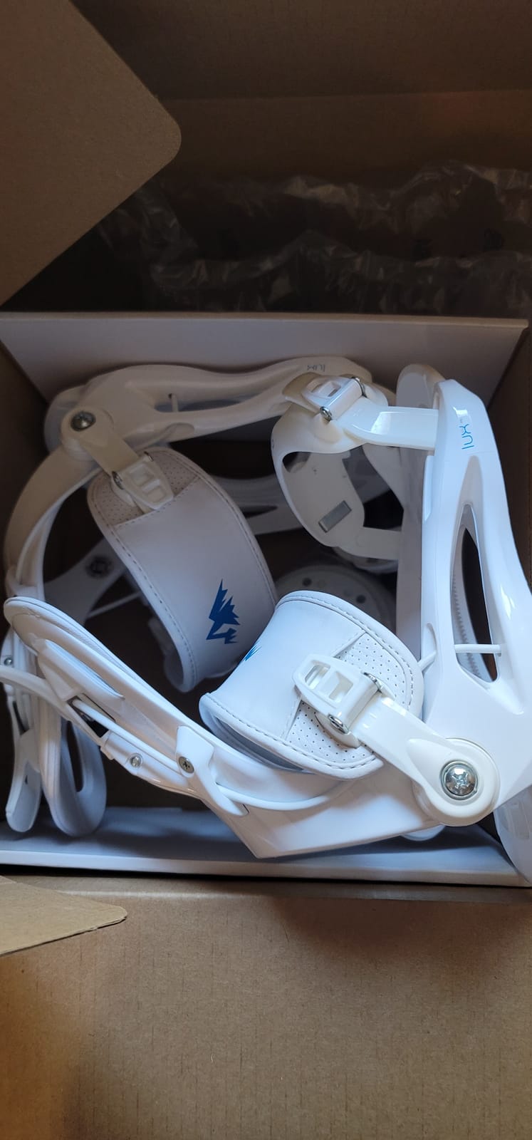System LUX Women's Rear Entry Flow Style Snowboard Bindings (M/L) customer photo 2