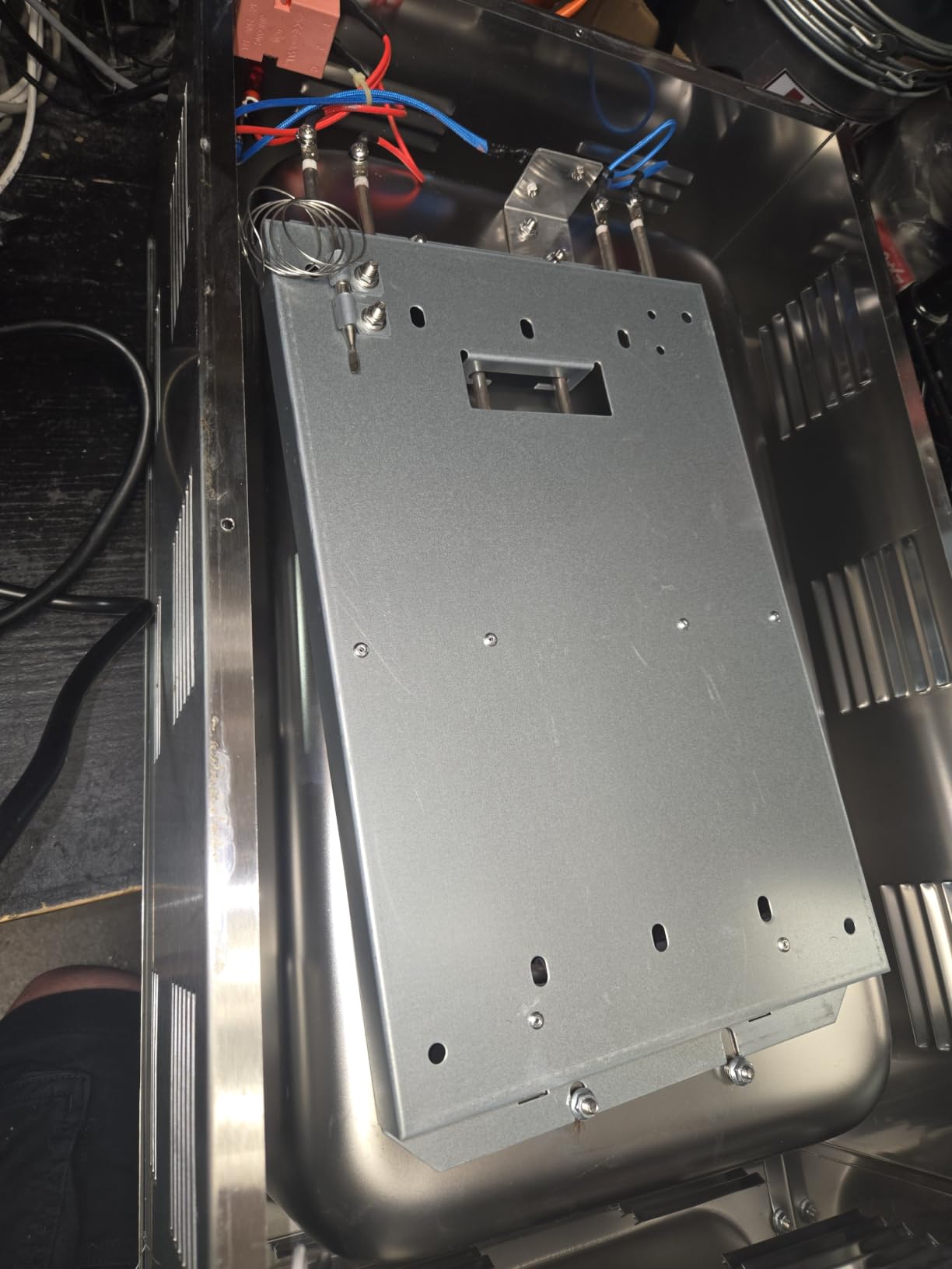 Avantco W50 12 x 20 Electric Countertop Food Warmer - 120V by Avantco Equipment customer photo 2